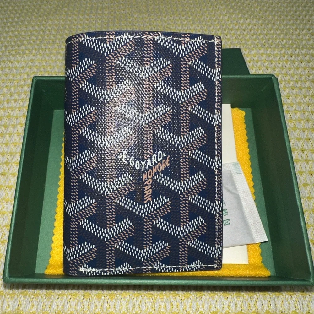 Brand-new Goyard blue bifold wallet - Picture 4 of 11